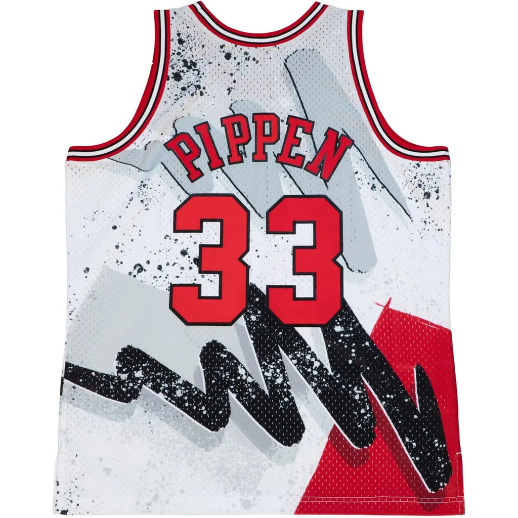MENS MITCHELL & NESS HYPER HOOPS SWINGMAN JERSEY BULLS 1997 SCOTTIE PIPPEN