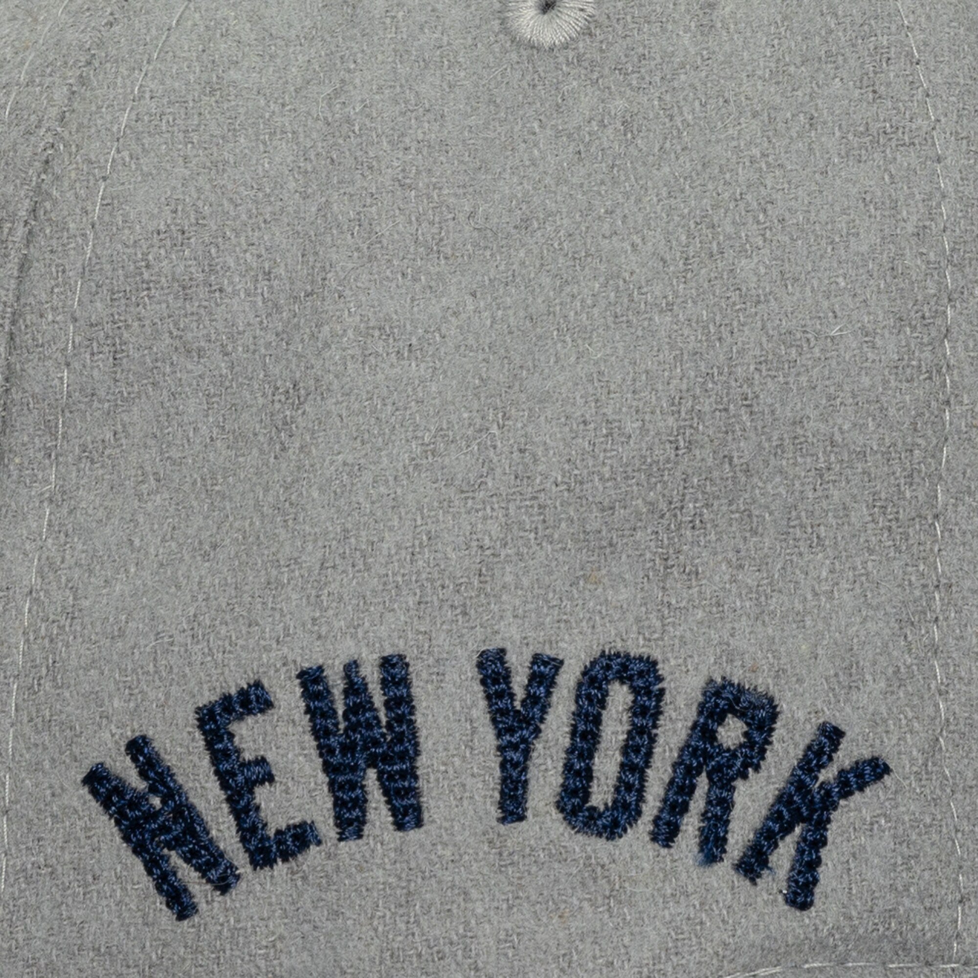 [HS9457-NYYGREY] MENS MITCHELL & NESS MLB MELT STITCH SNAPBACK YANKEES
