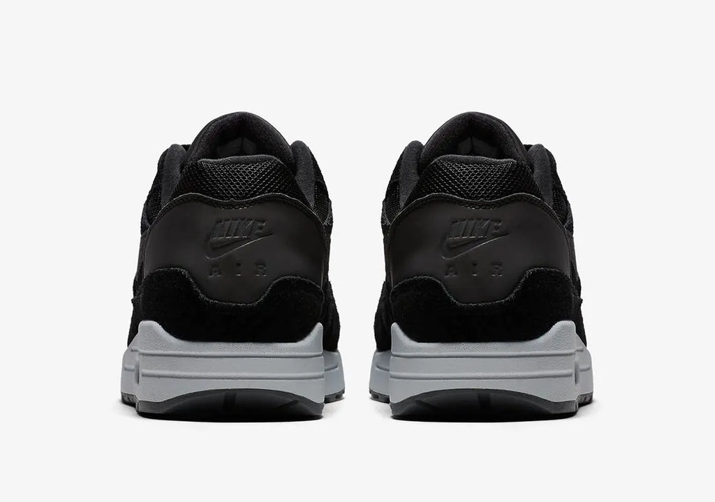 [AH8145-006] MENS NIKE AIR MAX 1 'BLACK REFLECTIVE HEEL'