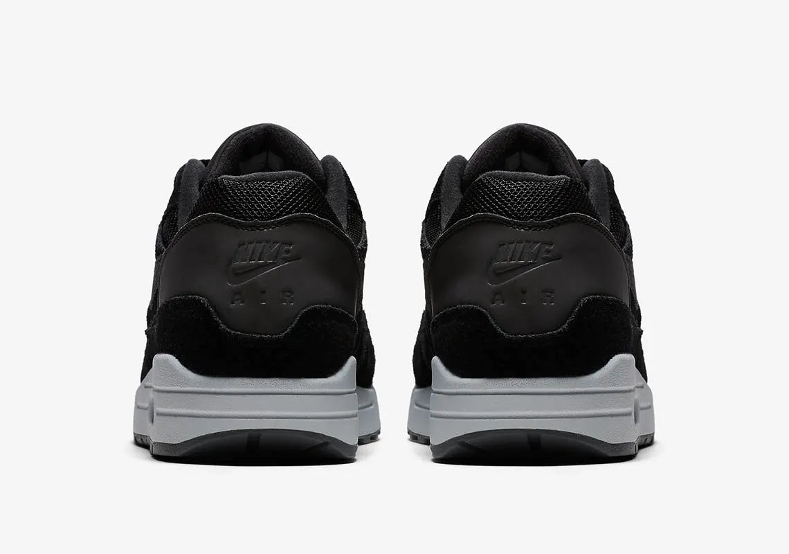 [AH8145-006] MENS NIKE AIR MAX 1 'BLACK REFLECTIVE HEEL'