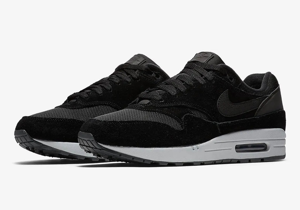 [AH8145-006] MENS NIKE AIR MAX 1 'BLACK REFLECTIVE HEEL'
