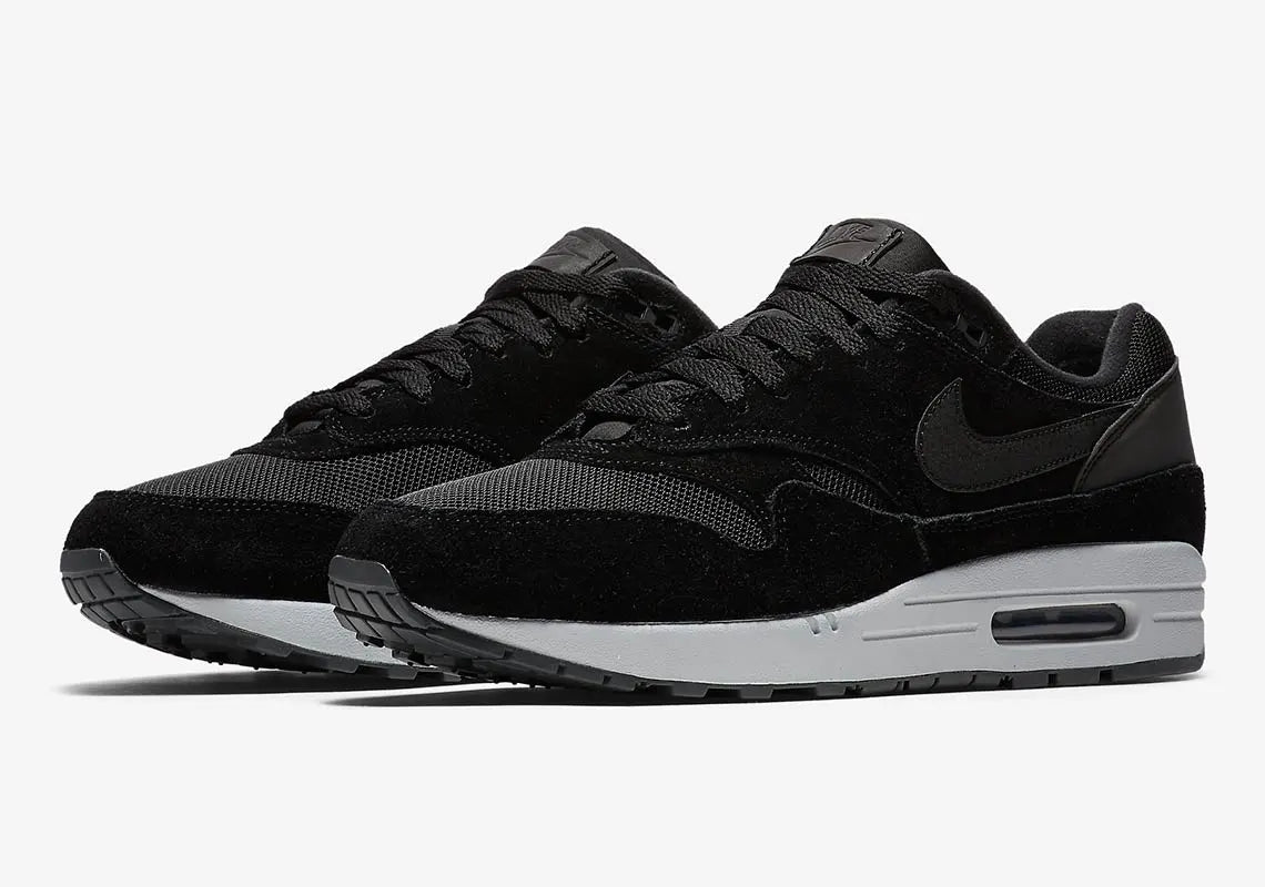 [AH8145-006] MENS NIKE AIR MAX 1 'BLACK REFLECTIVE HEEL'