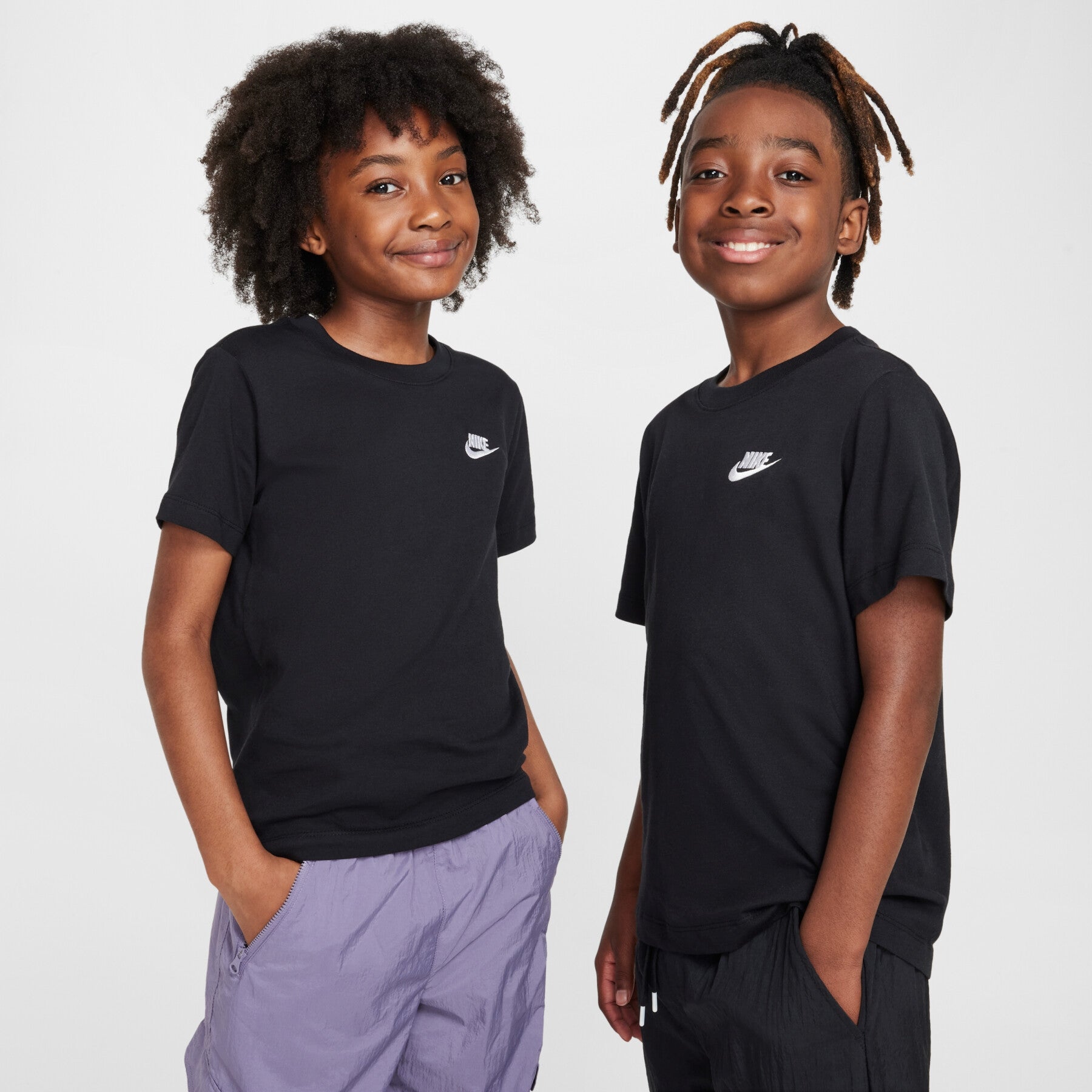 [FZ5177-010] Youth Nike SPORTSWEAR T-SHIRT TEE SHIRT
