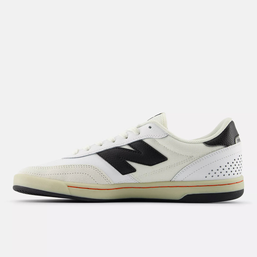 [NM440NO2] MENS NEW BALANCE NUMERIC 440V2 'WHITE/BLACK'