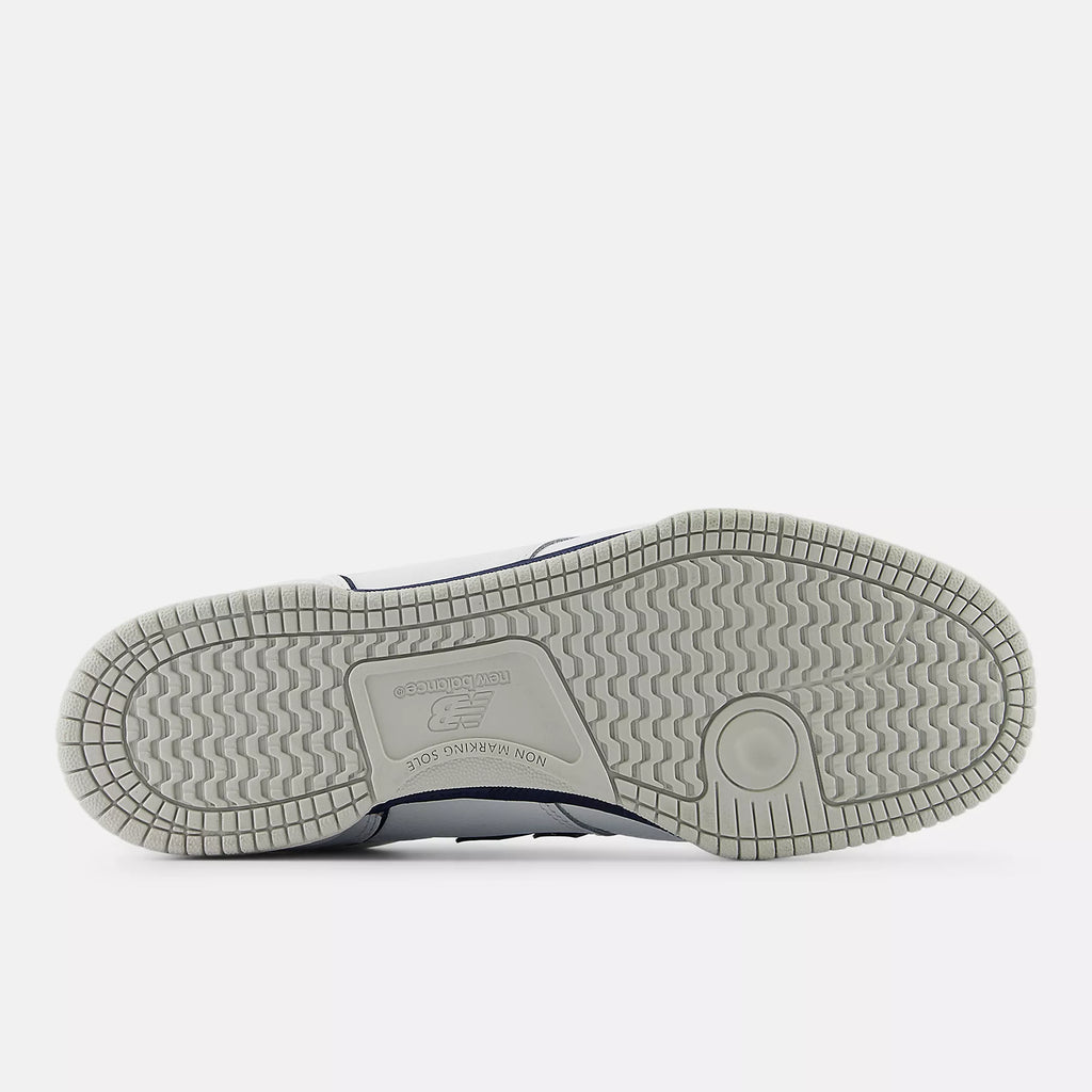 [NM600TTN] MENS NEW BALANCE NUMERIC TOM KNOX 600 'WHITE/NAVY'