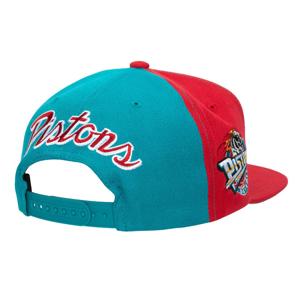 MENS MITCHELL & NESS NBA REAR SCRIPT DEADSTOCK SNAPBACK HWC PISTONS - TEAL