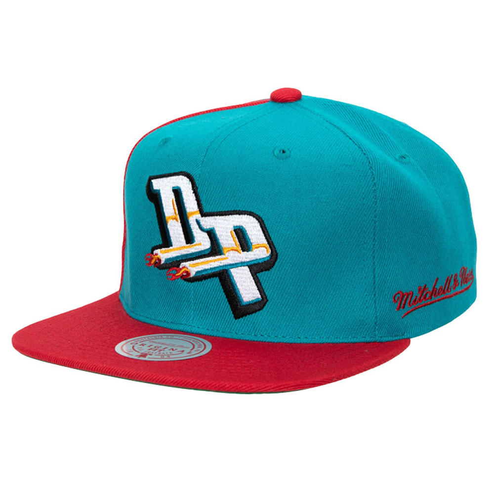 MENS MITCHELL & NESS NBA REAR SCRIPT DEADSTOCK SNAPBACK HWC PISTONS - TEAL