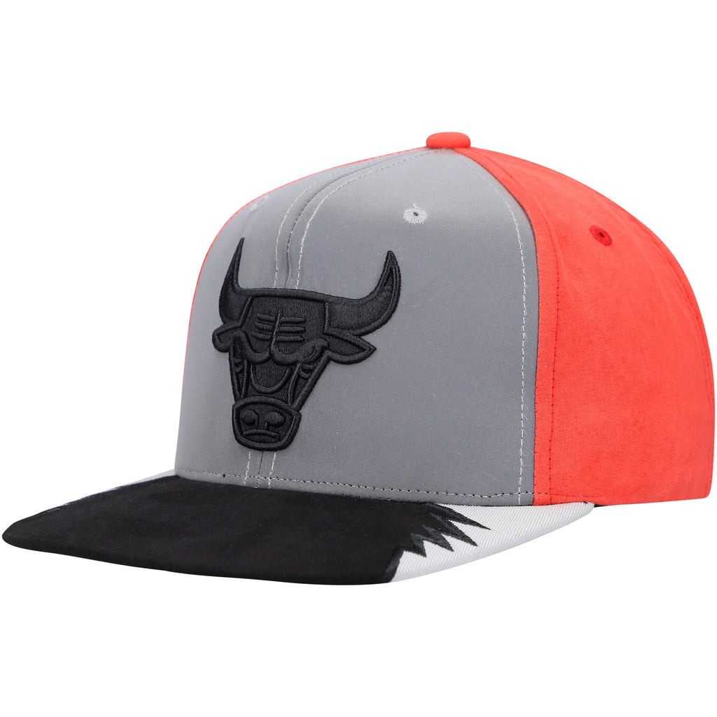 MENS MITCHELL & NESS NBA DAY 5 SNAPBACK BULLS - GREY-RED