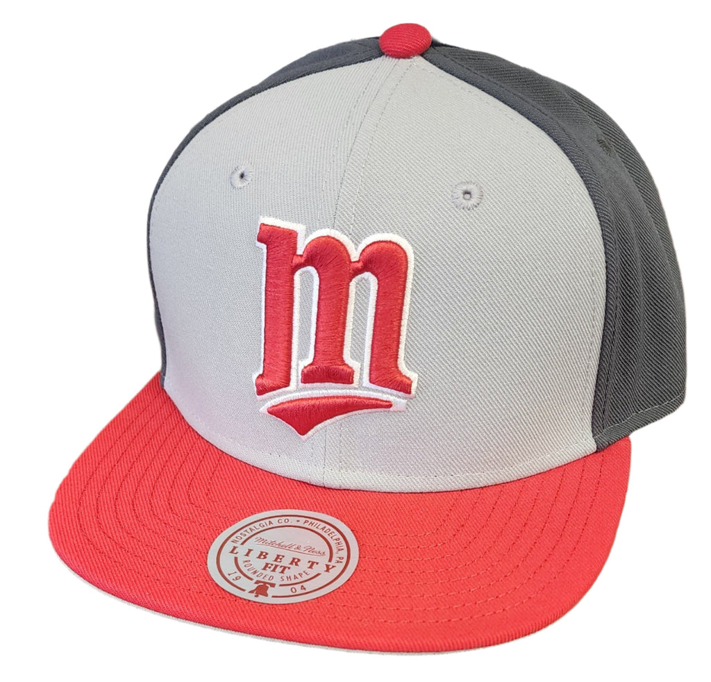 MENS MITCHELL & NESS MLB TRIPLE PLAY LIBERTY SNAPBACK COOP TWINS