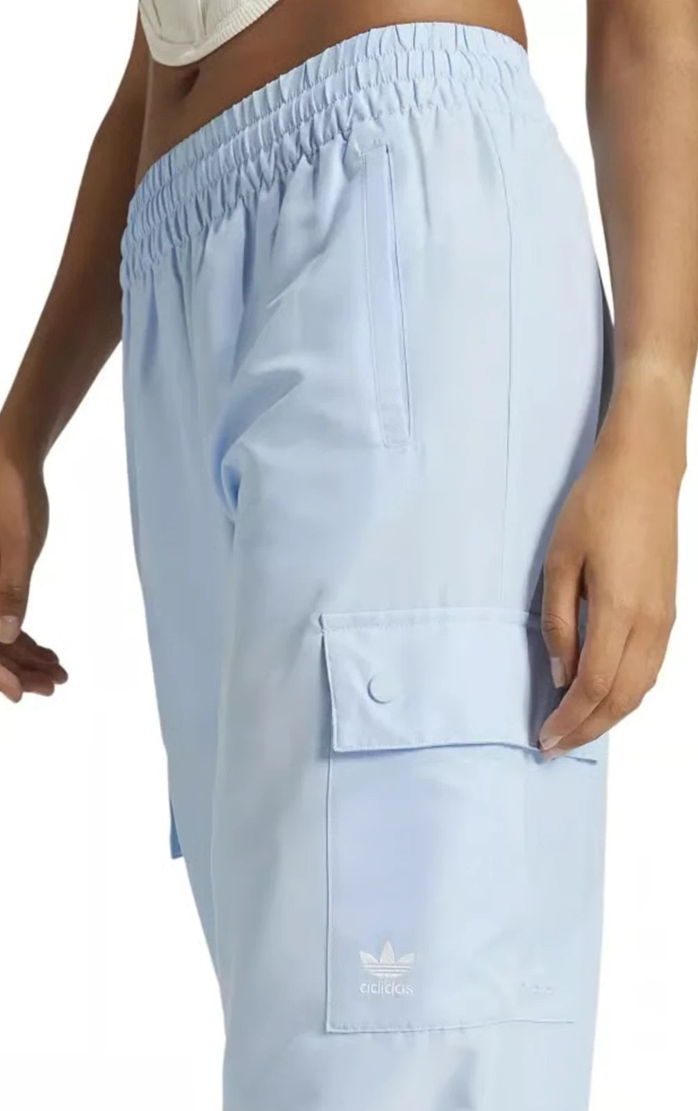 [JD1914] WOMENS ADIDAS ESSENTIALS WIDE HEM WOVEN CARGO PANTS