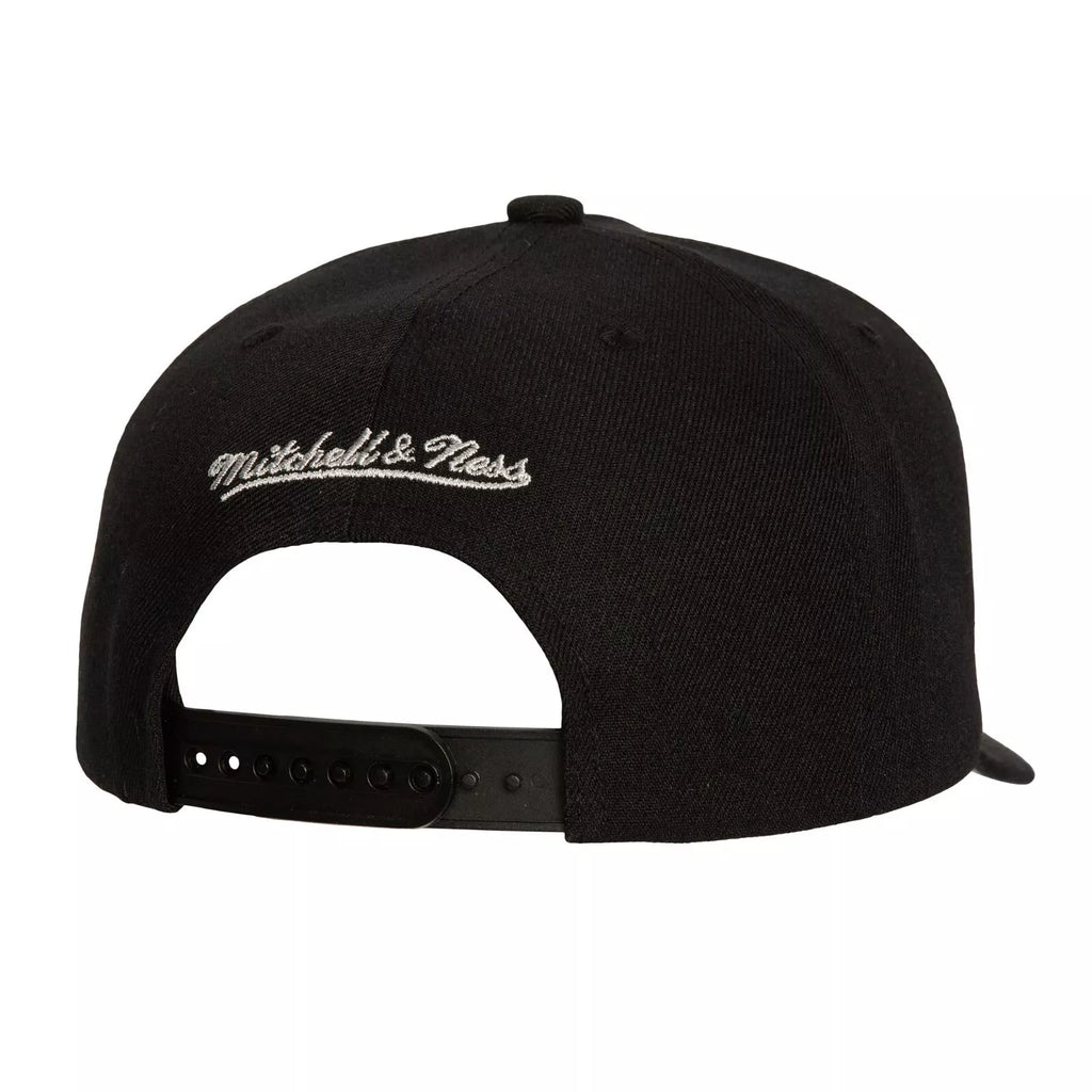 Mens Mitchell & Ness MLB PANOREC PRO SNAPBACK WHITE SOX