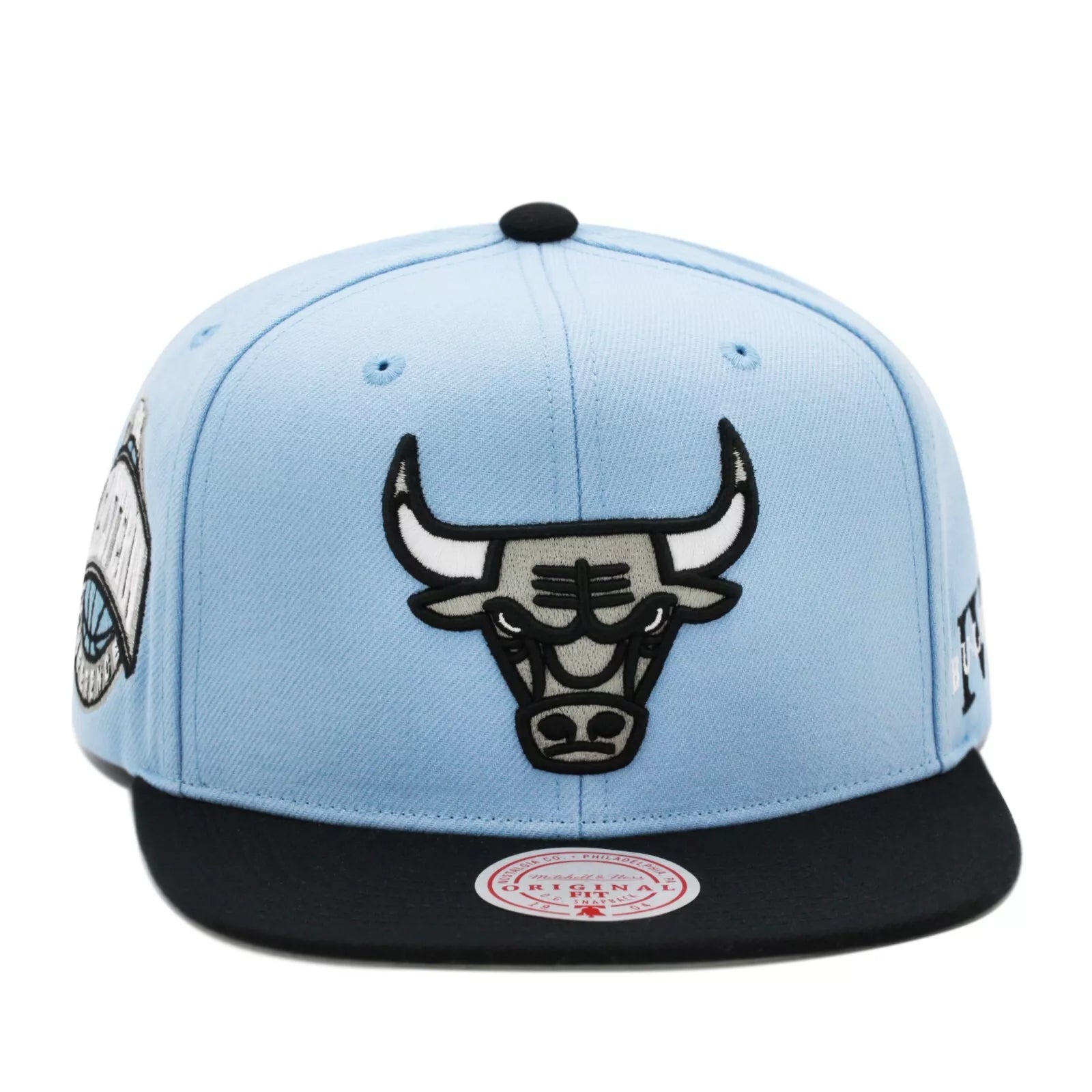Mens Mitchell & Ness NBA CORE IV SNAPBACK BULLS