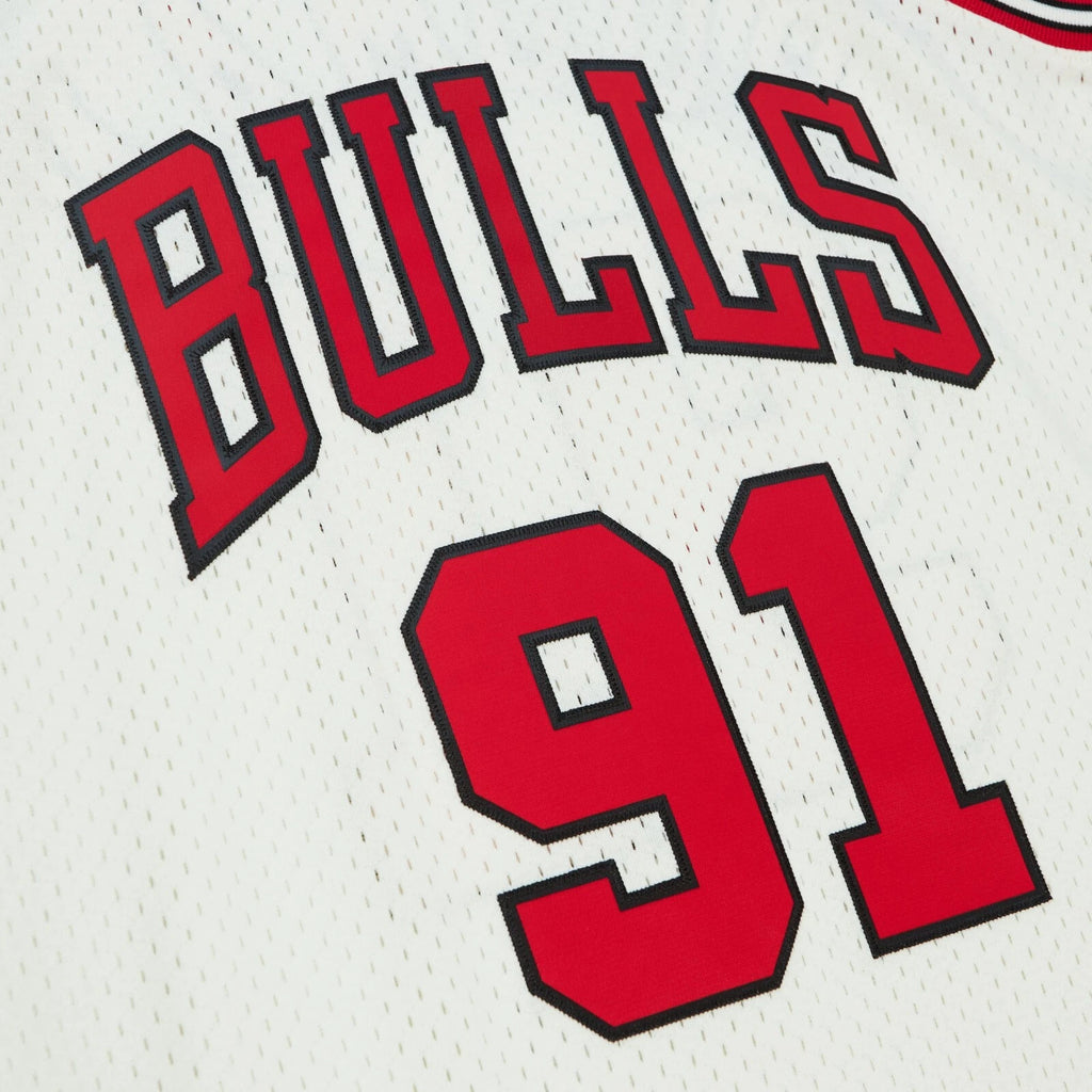 MENS MITCHELL & NESS CREAM TEAM COLOR SWINGMAN JERSEY BULLS 1997 DENNIS RODMAN