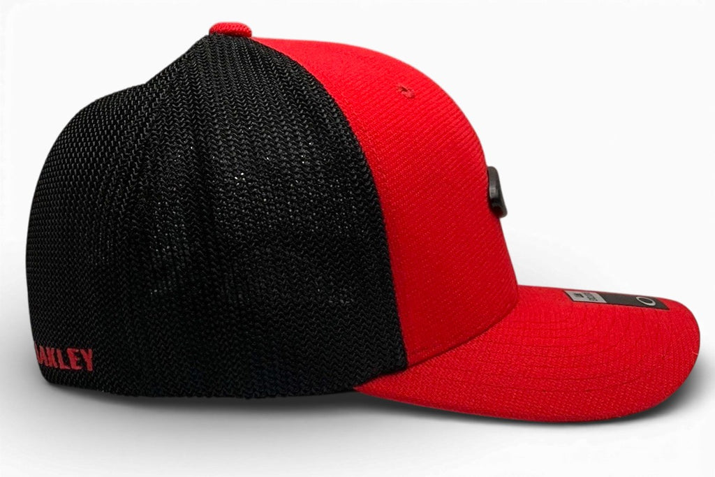 [FOS900376-43A] MENS OAKLEY PREMIUM TIN CAN TRUCKER