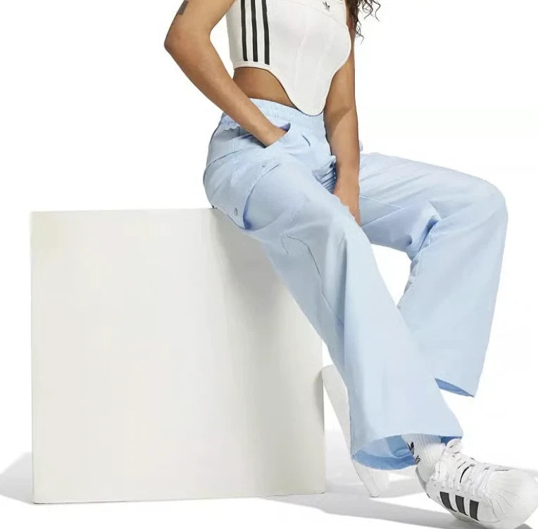 [JD1914] WOMENS ADIDAS ESSENTIALS WIDE HEM WOVEN CARGO PANTS