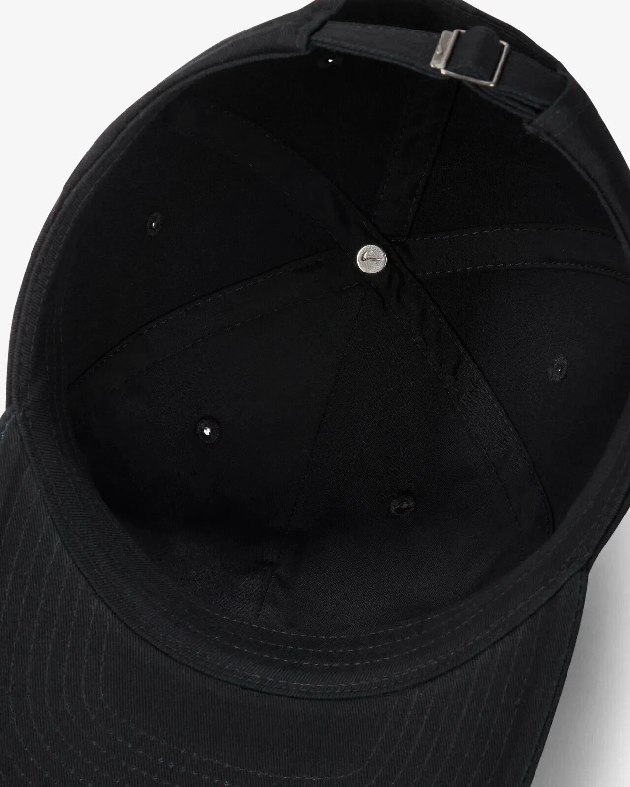 [FN4404-010] MENS NIKE UNSTRUCTURED FLAT BILL DUNK PATCH CAP STRAPBACK