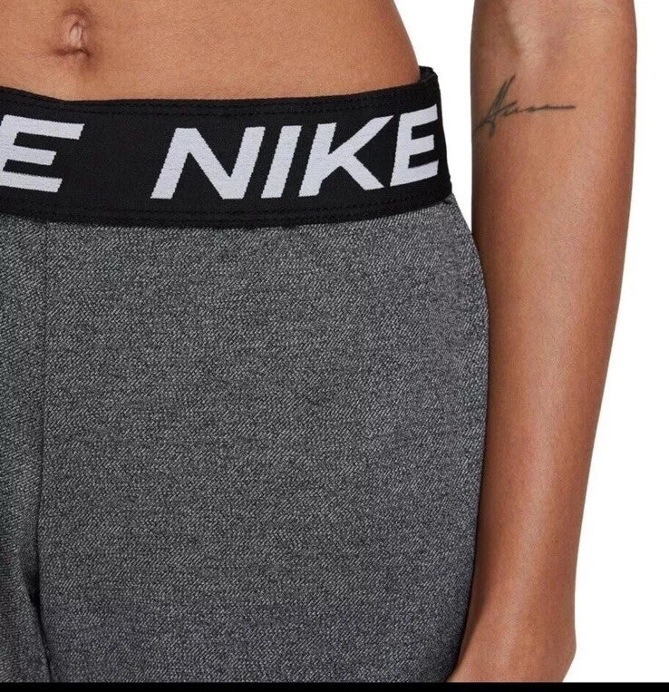 [DA0319-010] WOMENS NIKE DRI-FIT ATTACK TRAINING SHORTS