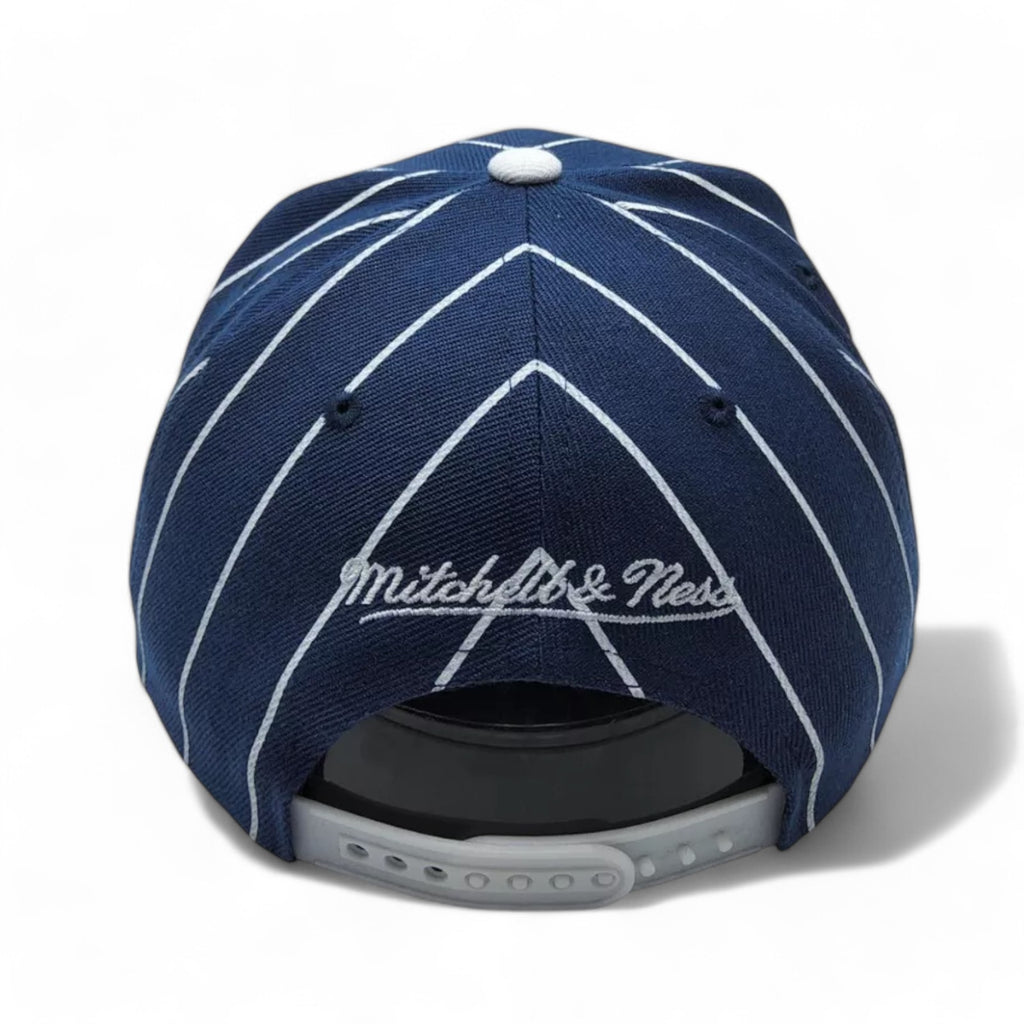 MENS MITCHELL & NESS NHL TEAM PIN SNAPBACK LIGHTNING - NAVY-WHITE