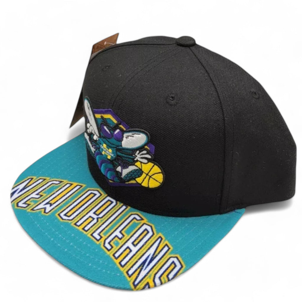 MENS MITCHELL & NESS NBA SWINGMAN POP SNAPBACK HWC HORNETS - BLACK