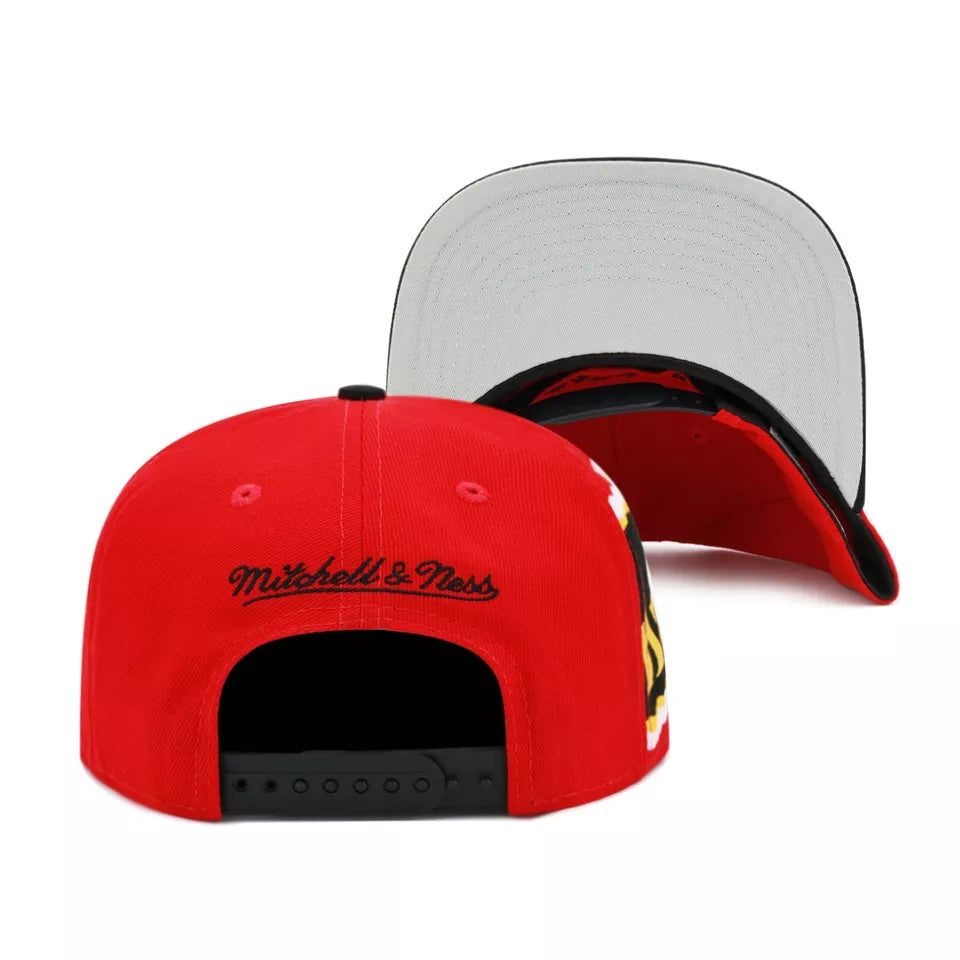 MENS MITCHELL & NESS NBA JUMBOTRON SNAPBACK HWC HAWKS - RED-BLACK