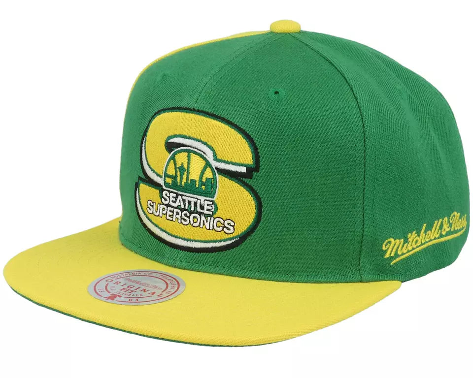 MENS MITCHELL & NESS NBA REAR SCRIPT DEADSTOCK SNAPBACK SUPERSONICS - GREEN-GOLD