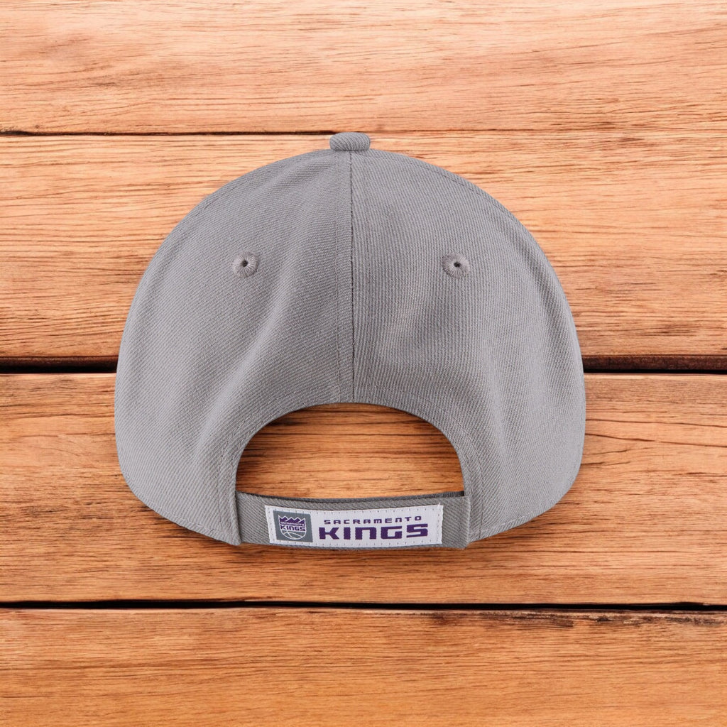 [11405592] MENS NEW ERA NBA SACRAMENTO KINGS 9FORTY THE LEAGUE STRAPBACK - GRAY
