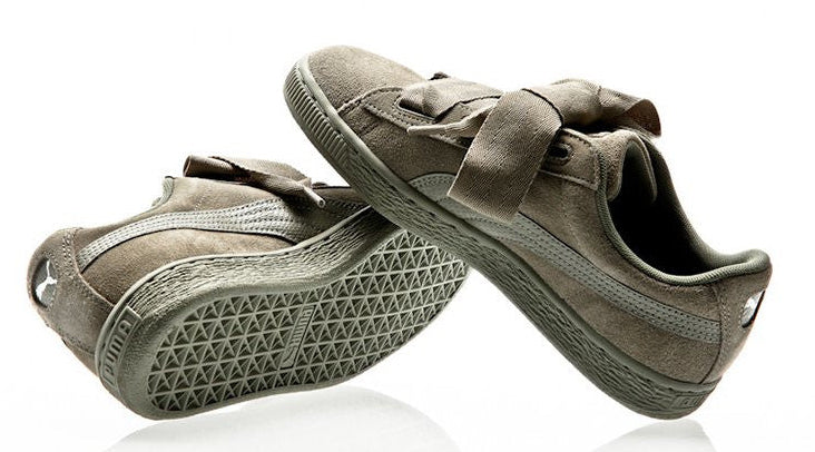 [364918-04] Youth PUMA SUEDE HEART SNAKE JR 'ROCK RIDGE'