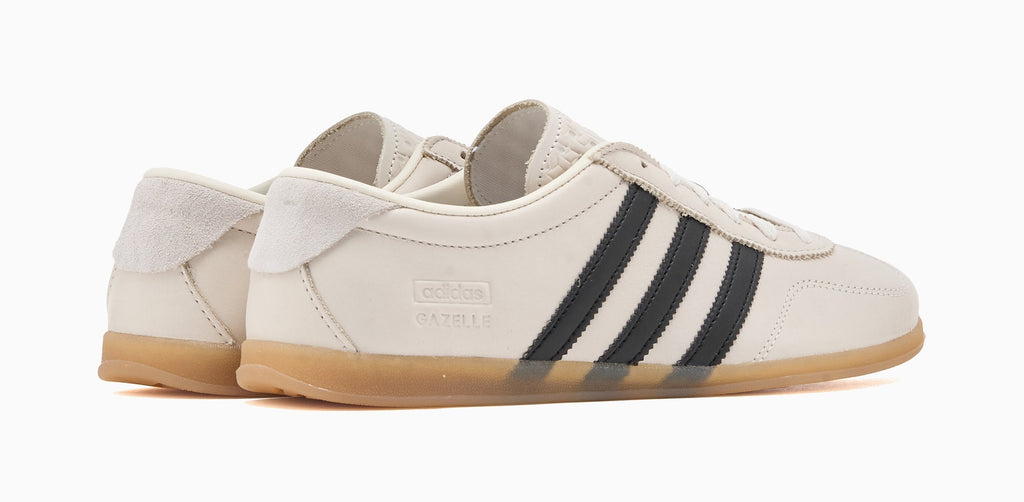 [IH1930] WOMENS ADIDAS GAZELLE LO PRO 'CHALK WHITE BLACK'
