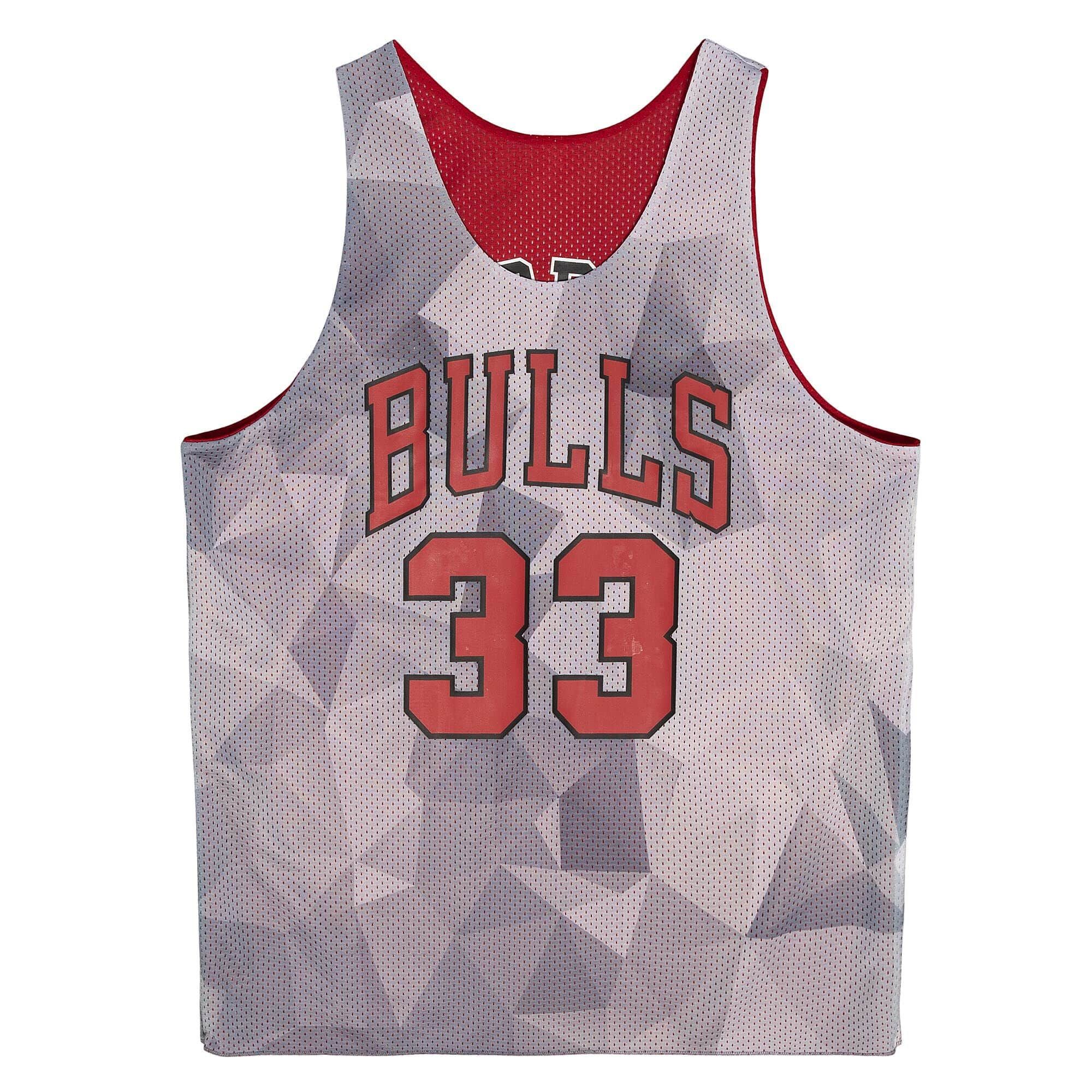MENS MITCHELL & NESS REVERSIBLE MESH TANK BULLS SCOTTIE PIPPEN