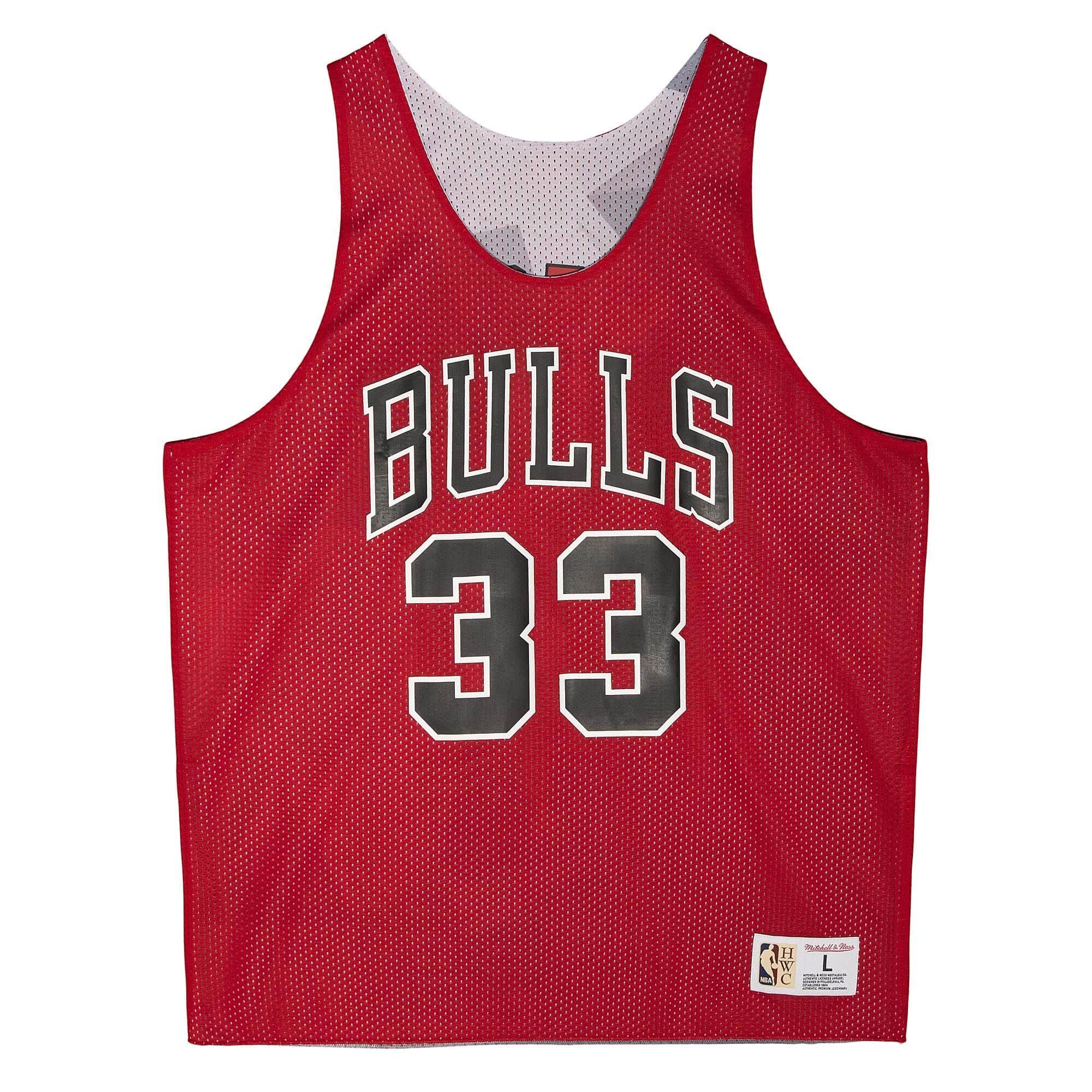 MENS MITCHELL & NESS REVERSIBLE MESH TANK BULLS SCOTTIE PIPPEN