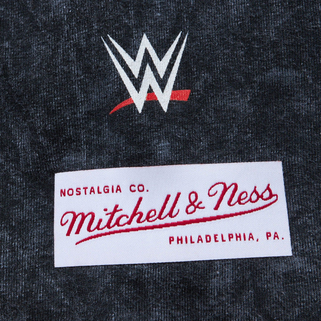 MENS MITCHELL & NESS WWE HART FOREVER TEE BRET 'HITMAN' HART