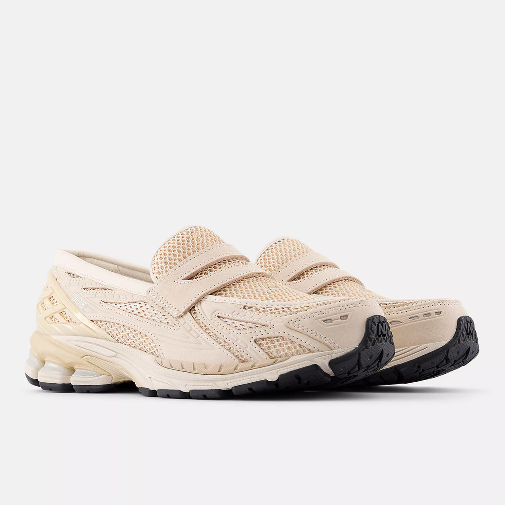[U1906LNU] MENS NEW BALANCE 1906L LOAFER 'BISQUE'