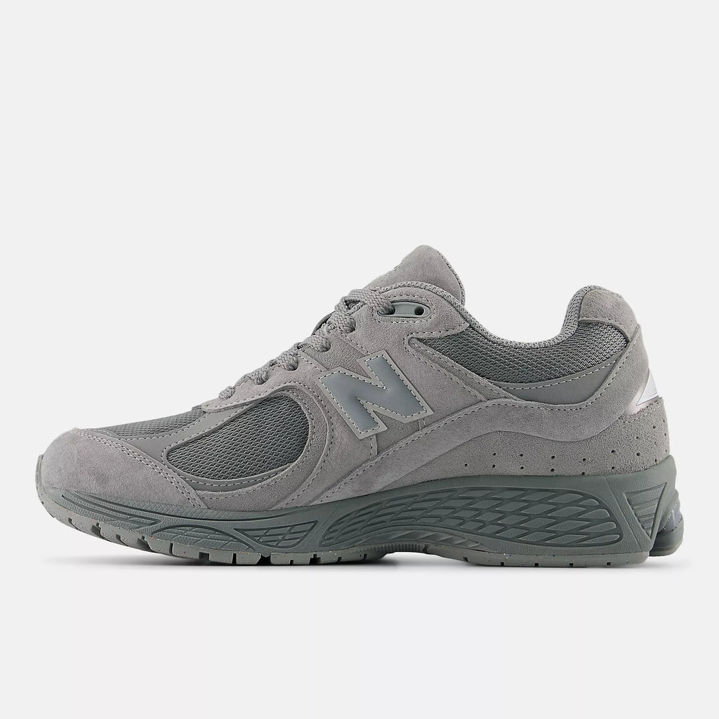 [U20021O2] MENS NEW BALANCE 2002R 'SLATE GREY DARK SILVER METALLIC'