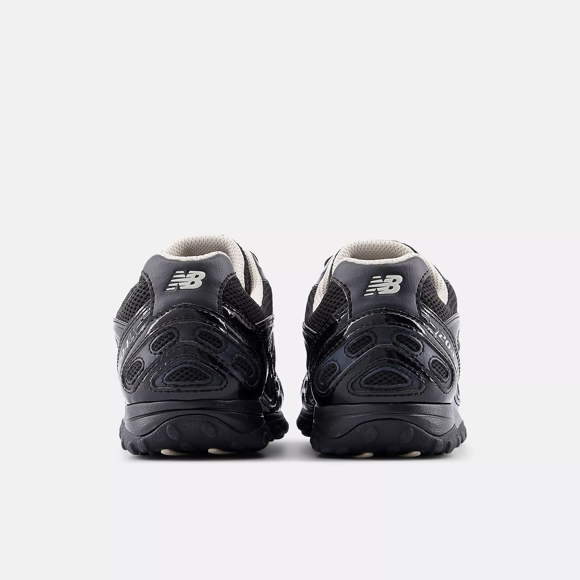 [U204LMRA] MENS NEW BALANCE 204L 'BLACK/TIMBERWOLF'