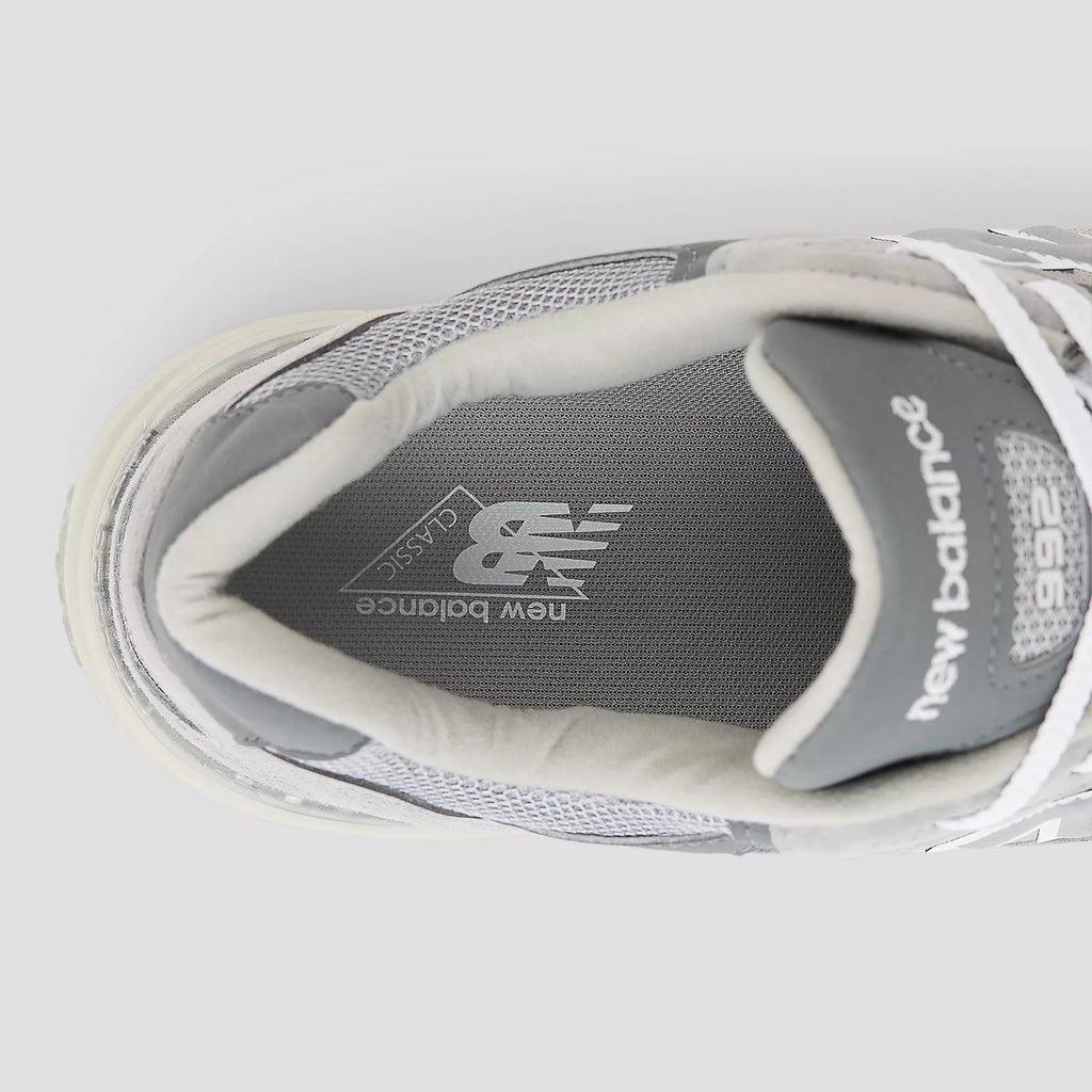 [U992GY] MENS NEW BALANCE 992 MIUSA GREY 'SILVER METALLIC'