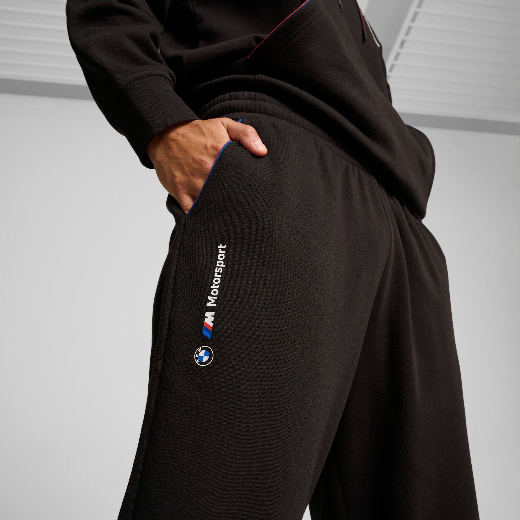 [627499-01] MENS PUMA BMW MMS ESS+ PANTS FLEECE