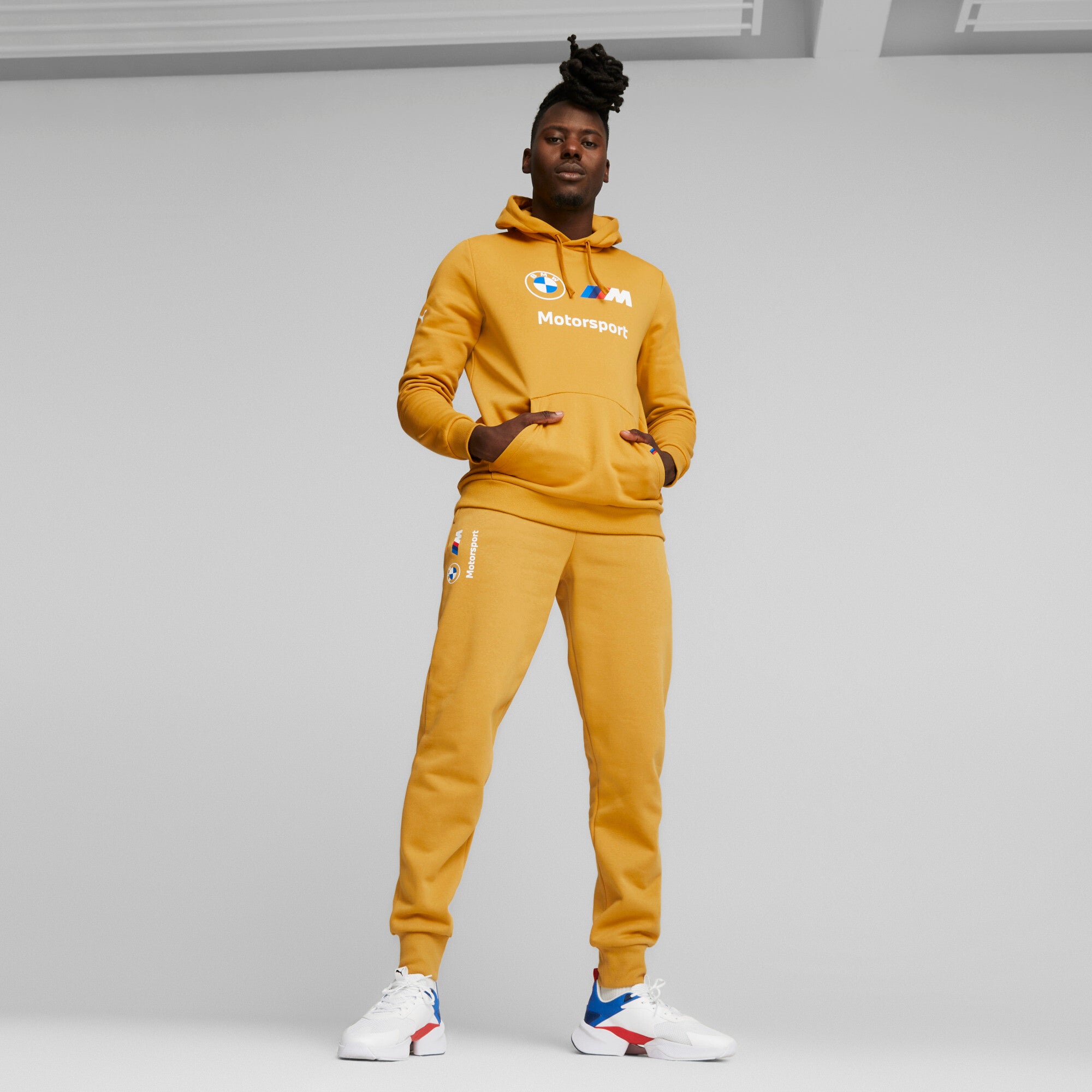 [621302-09] Mens Puma BMW MOTORSPORT ESSENTIAL PANTS FLEECE