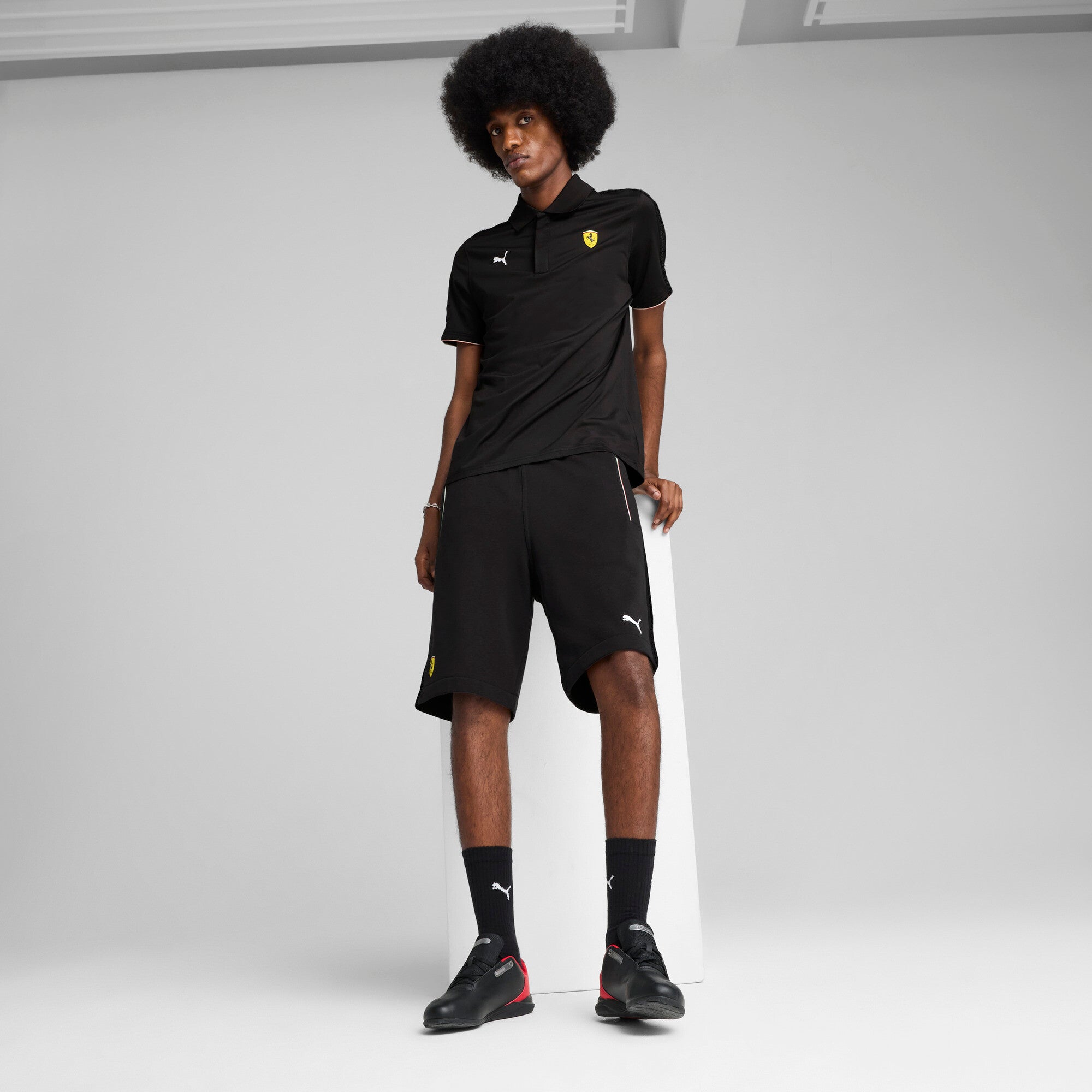 [630184-01] Mens Puma FERRARI RACE SWEATSHORTS