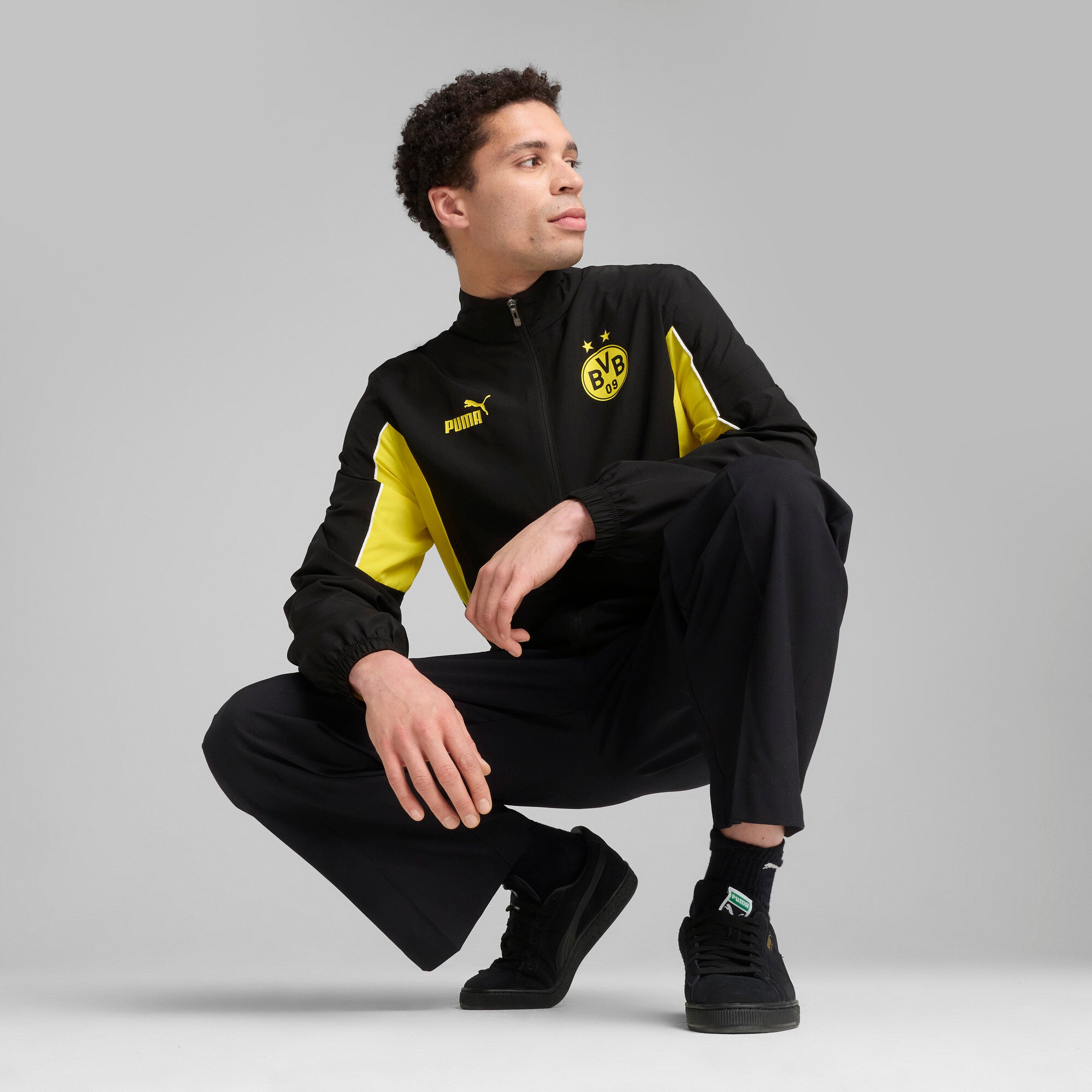 [779108-02] Mens Puma BVB FTBLARCHIVE JACKET