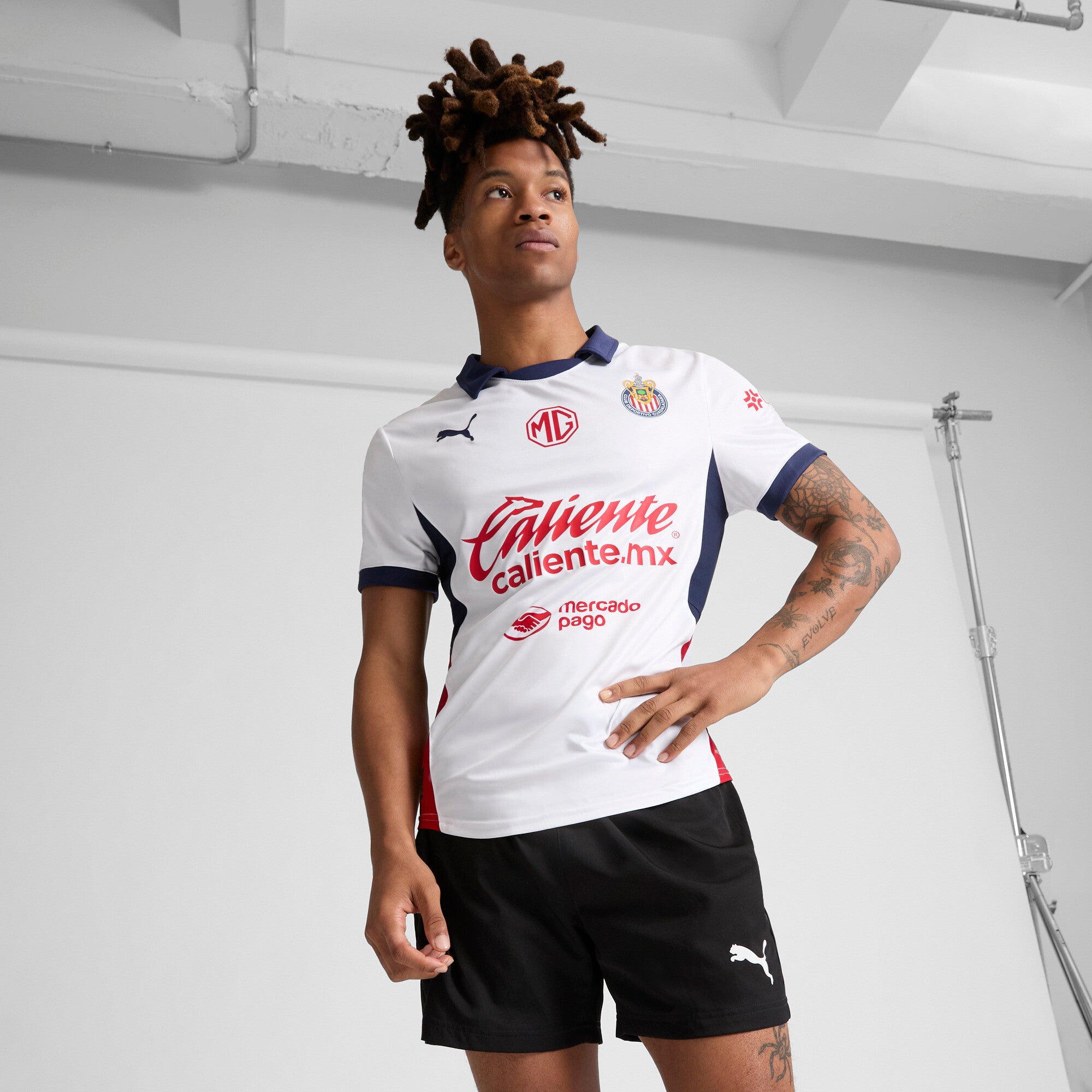 [706188-01] Mens Puma CHIVAS AWAY JERSEY PROMO 24-25