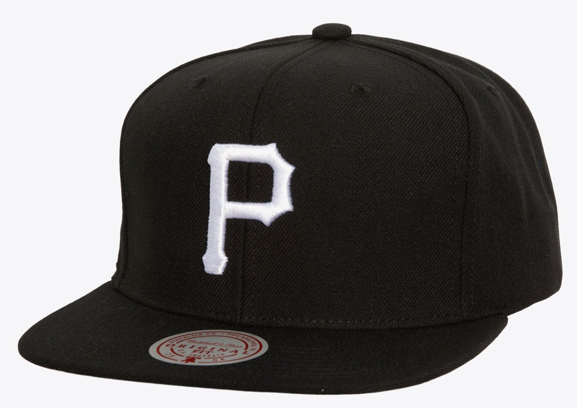 [HS8544-PPIBLCK] MENS MITCHELL & NESS MLB EVERGREEN BLACK WHITE SNAPBACK PIRATES
