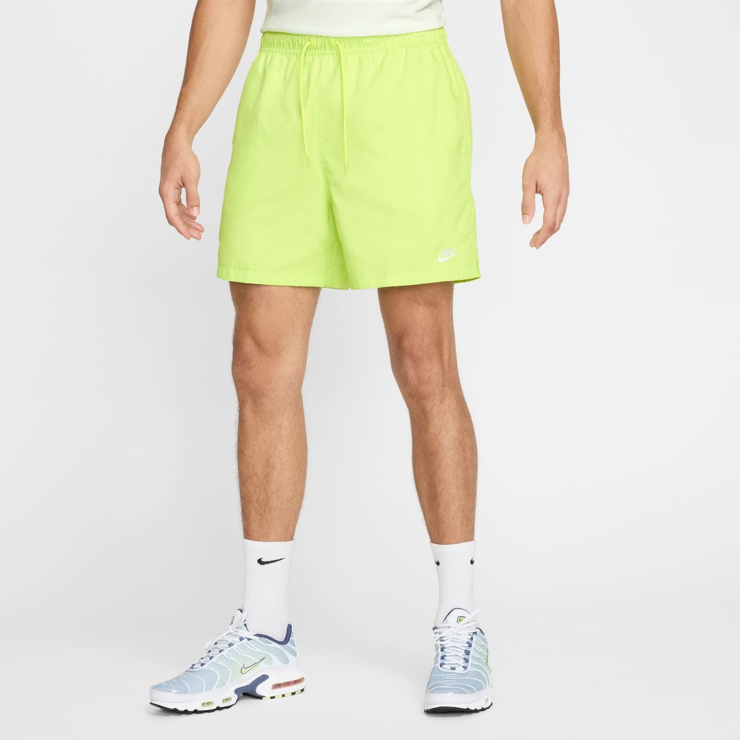 [FN3307-736] MENS NIKE CLUB FLOW SHORTS