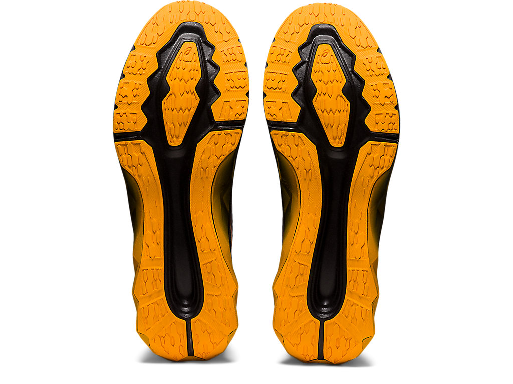 [1011B149-001] Mens Asics NOVABLAST