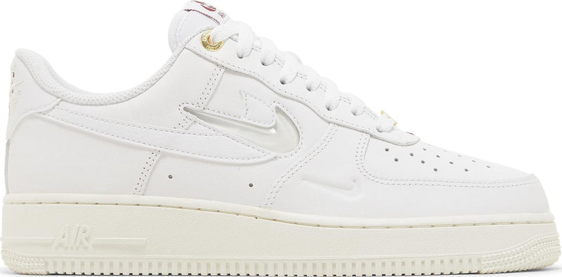 [DQ7664-100] Mens Nike Air Force 1 Low '07 LV8