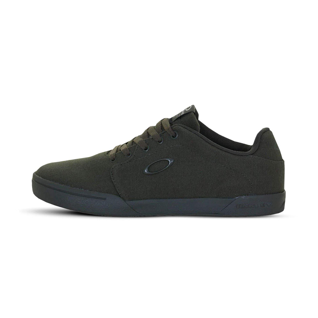 [13551-86V] Mens Oakley Canvas Flyer - sneakAR