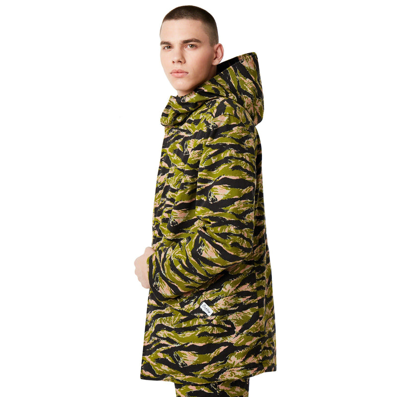 [412808-98T] Mens Oakley Tiger Camo Parka TNP - sneakAR