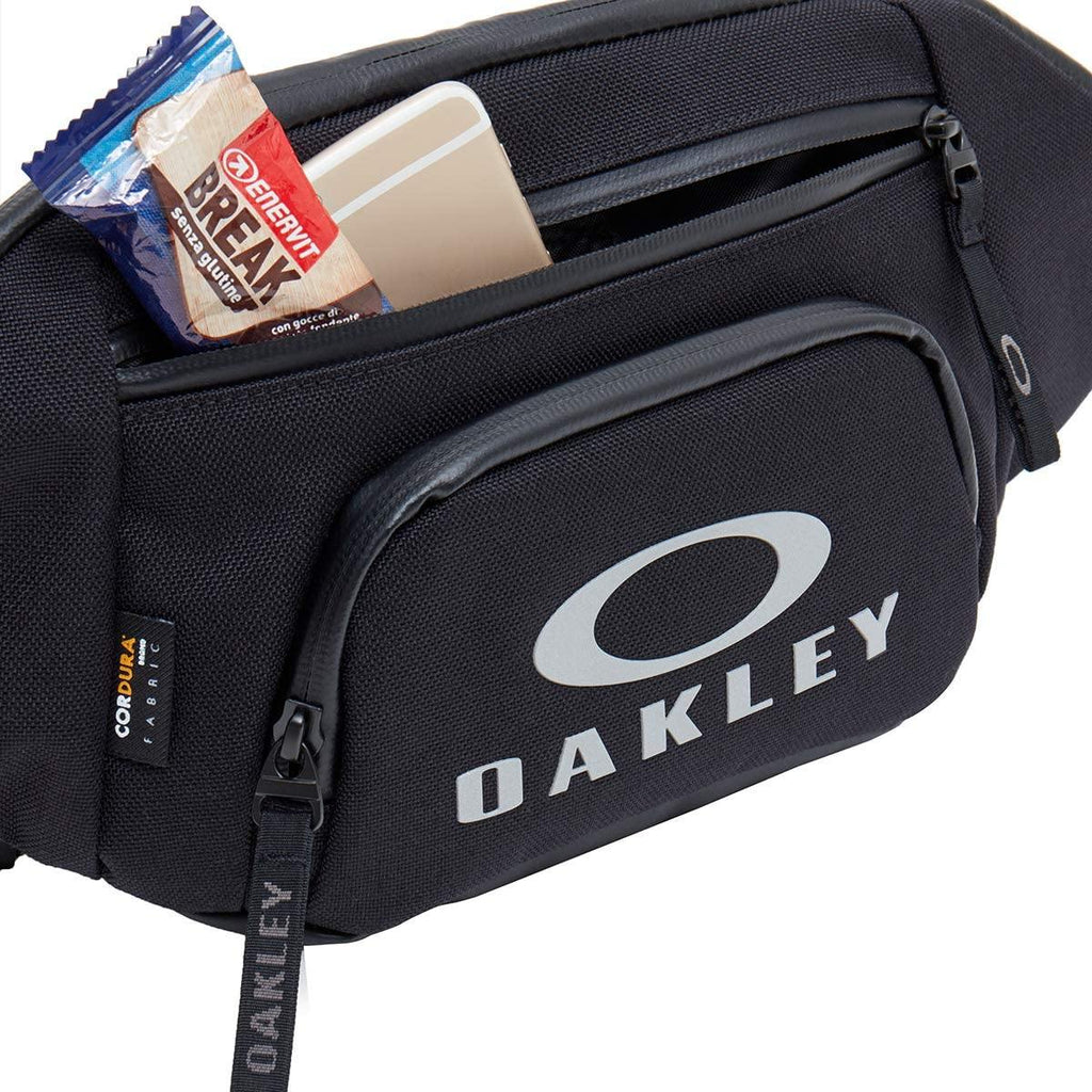 [921627-02E] Mens Oakley Snow Bumbag - sneakAR