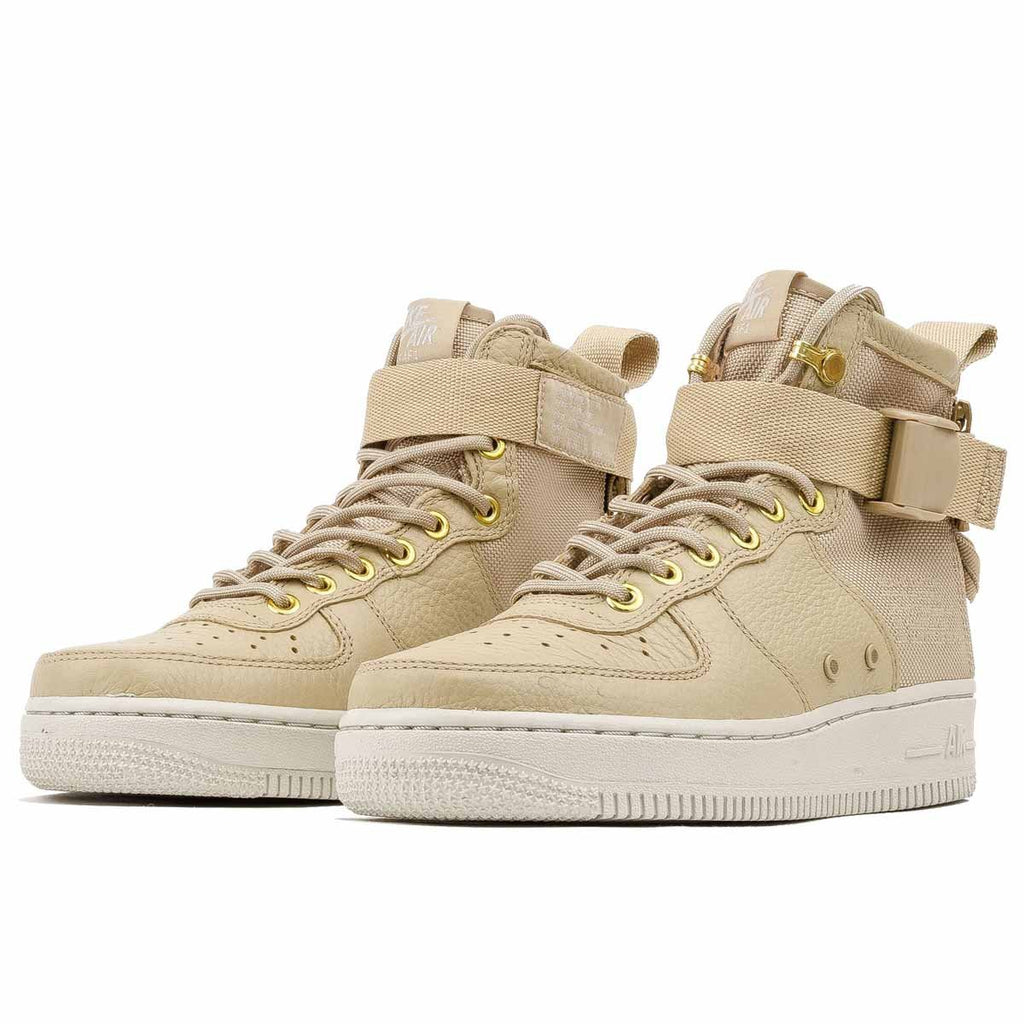 [AA3966-200] Womens Nike SF Special Field AF1 Mid