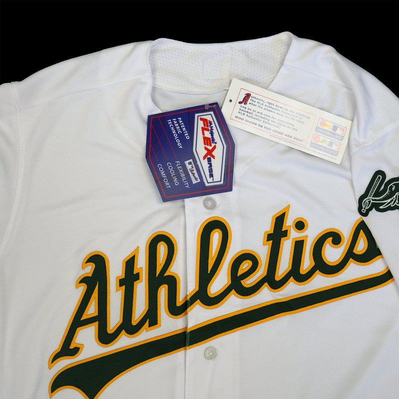 Mens MLB Oakland Athletics Authentic On Field Flex Base Jersey - Home White