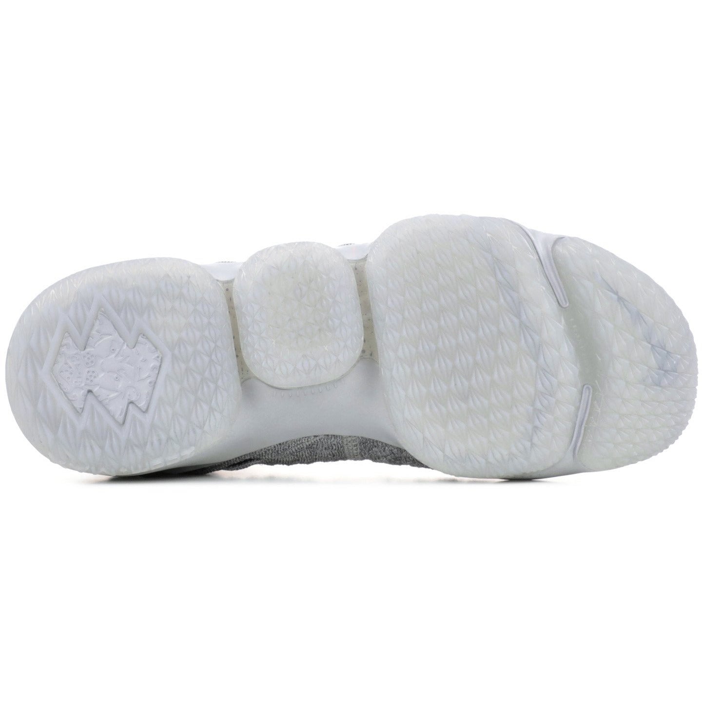 [897648-005] Mens Nike Lebron XV